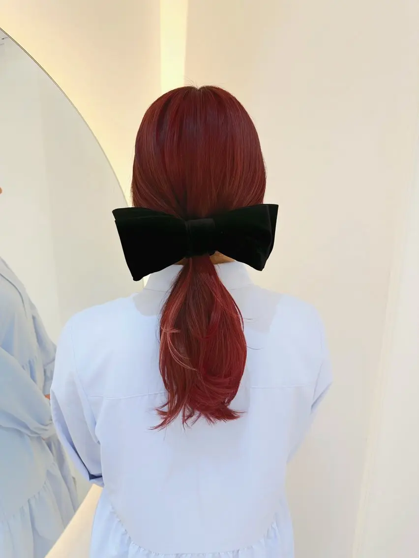 ロング カラー ヘアアレンジ 透明感カラー🩵 レイヤーカットYUIのヘアスタイル