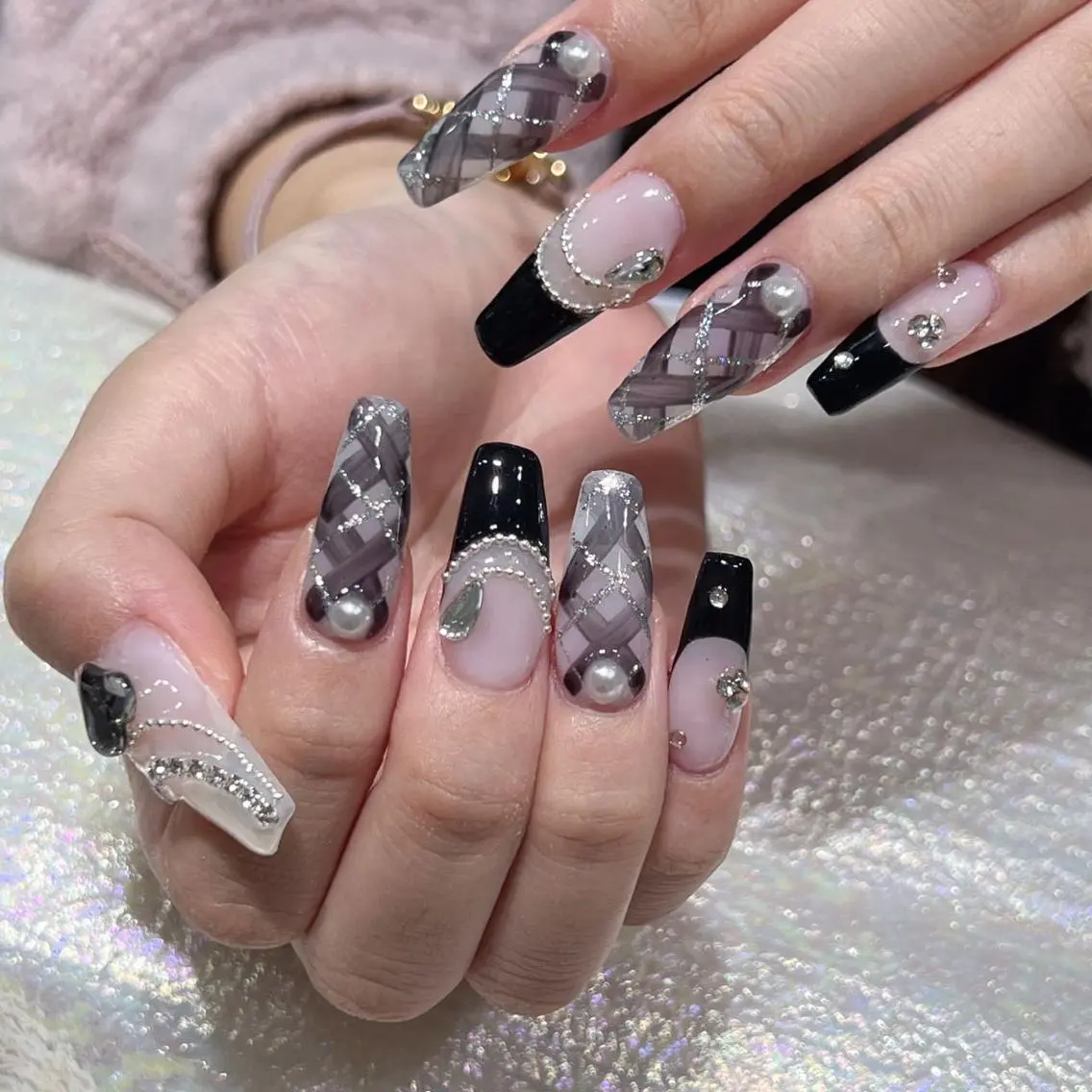 ネイル ハンドネイル Queen‘s なんのネイルデザイン