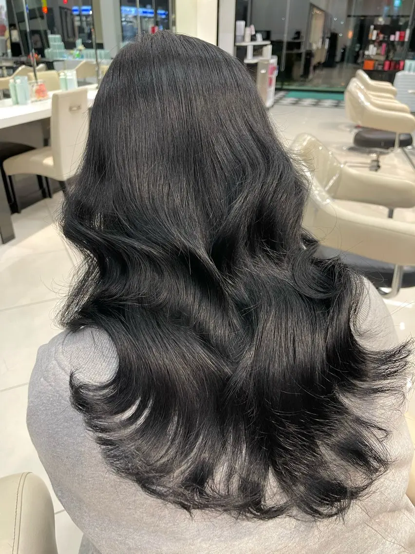 ロング 松永 暖花のヘアスタイル