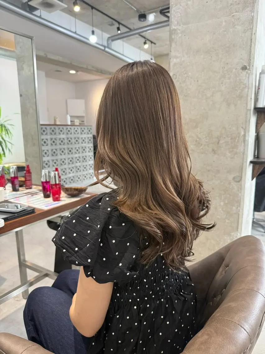 セミロング カラー カット ヘアカラー トリートメント カイリ /レイヤーカットのヘアスタイル