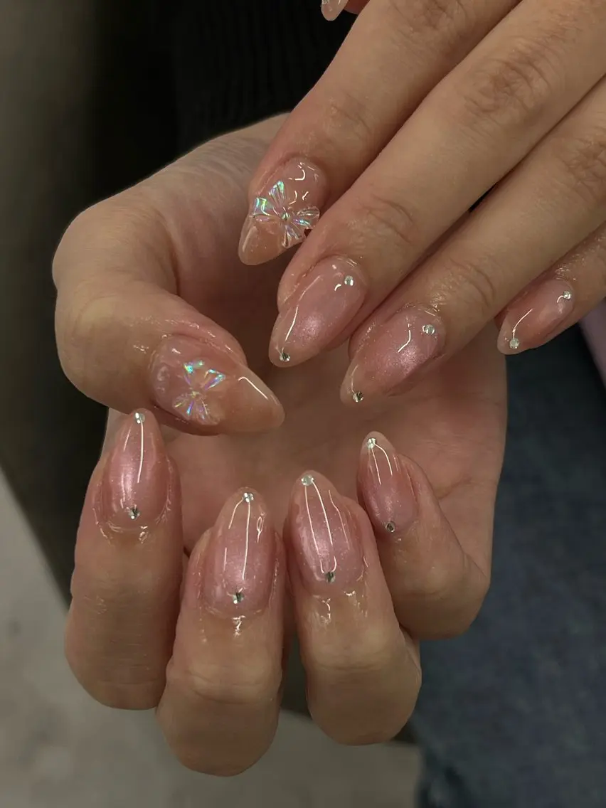 ネイル マグネットネイル ピンク schon 🎀saraのネイルデザイン