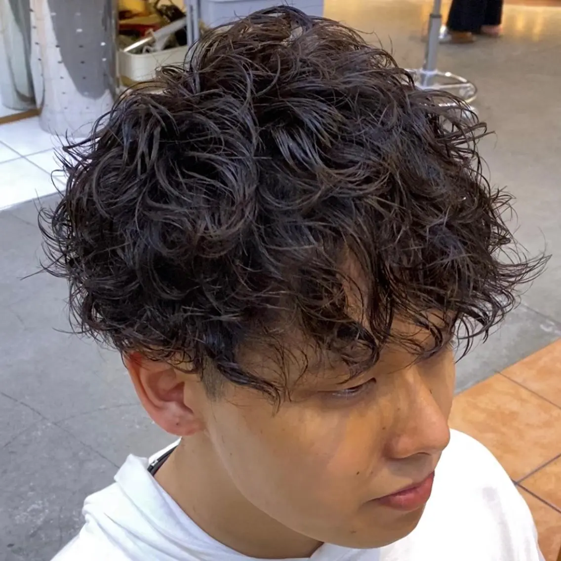 ショート パーマ メンズ メンズパーマ スパイラルパーマ カット ヘアカラー ヘッドスパ メンズ/韓国レイヤー /透明感カラー那須野のヘアスタイル