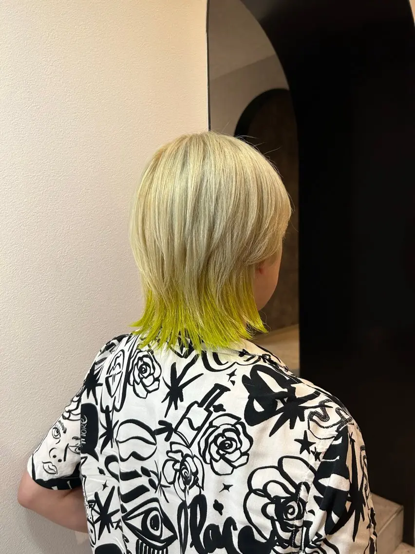 ミディアム カラー カット ヘアカラー トリートメント SHIINA シイナのヘアスタイル