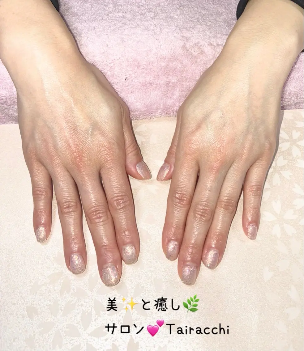 ネイル オーロラネイル キラキラネイル ラメ(グリッター) ピンク ハンドネイル Tairacchi タイラッチのネイルデザイン