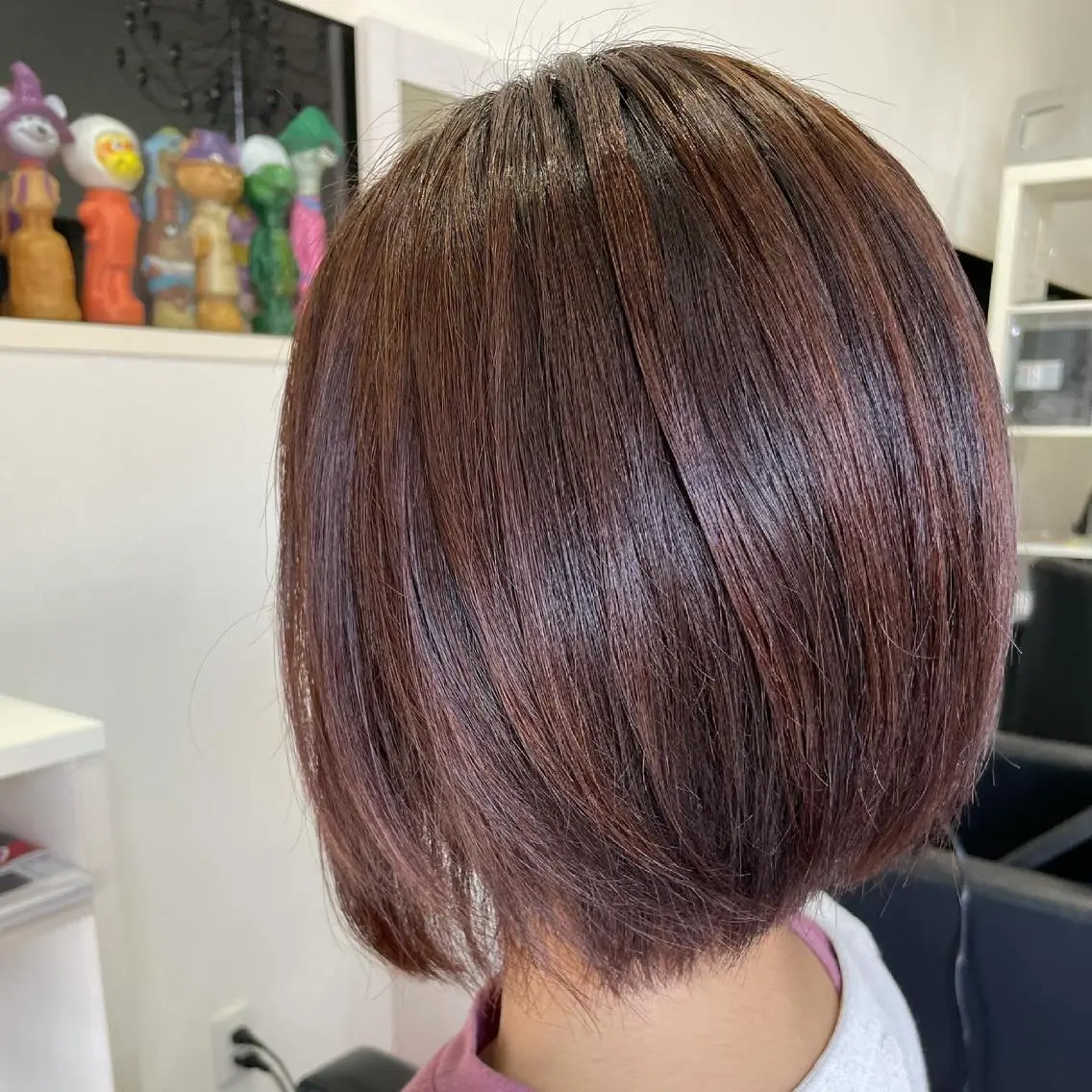ショート カラー ハンサムショート ブリーチ ケアブリーチ グレージュ ハイライトカラー シンヤヘアーズ 泉大津本店のヘアスタイル
