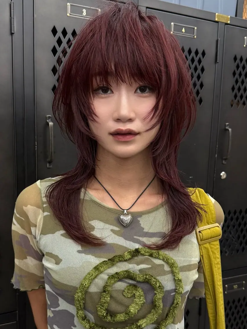 ミディアム カラー イツク ⚡️ ルーツ/ハイトーンのヘアスタイル