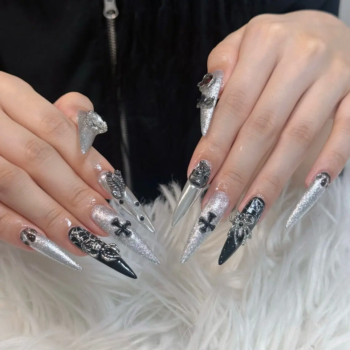 ネイル ボルドー ブラウン チークネイル ドット フットネイル ハンドネイル Julli NailStudioのネイルデザイン
