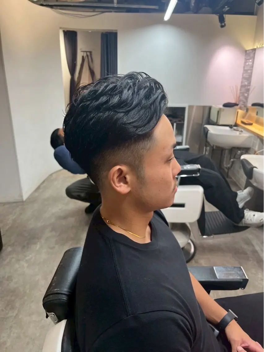 ショート パーマ メンズ 佐々木 優人のヘアスタイル