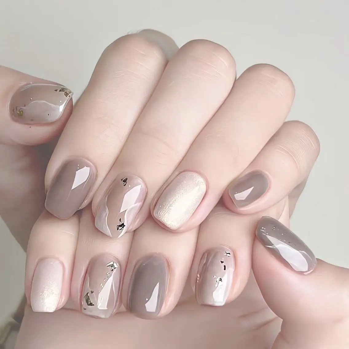 ネイル 長さ出し フレンチネイル グラデーション 卒業式 マグネットネイル MIHANA NAILのネイルデザイン