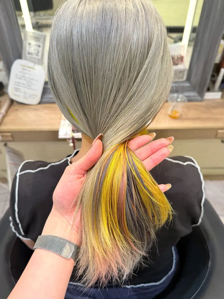 ロング カラー ヘアカラー トリートメント さら艶レイヤーカット 🩶Suzuneのヘアスタイル