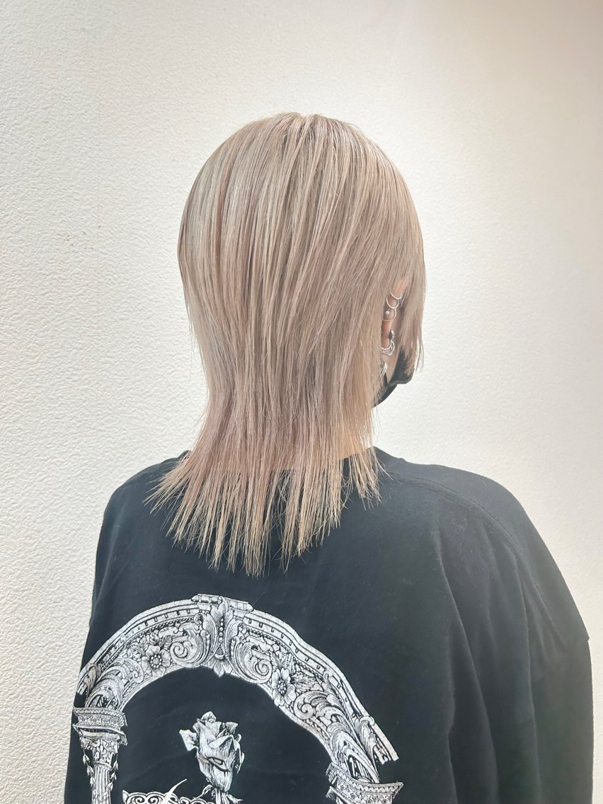 ミディアム カット ヘアカラー トリートメント Maya🦋 ハイトーン特化のヘアスタイル