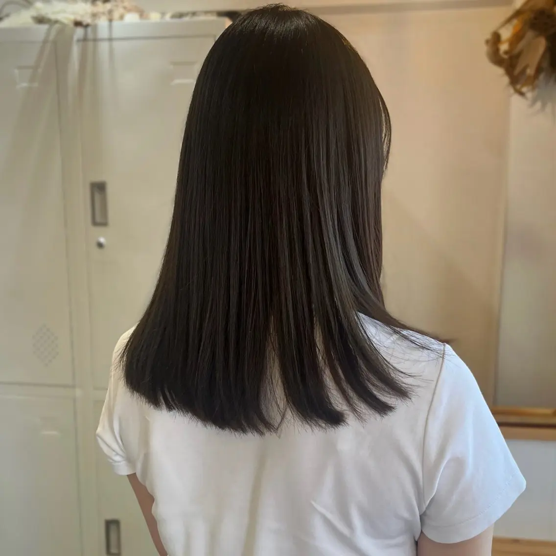ミディアム カラー グレージュ オリーブグレージュ オリーブグレー カット ヘアカラー トリートメント ボブ/透明感カラー /坂口恵梨子のヘアスタイル