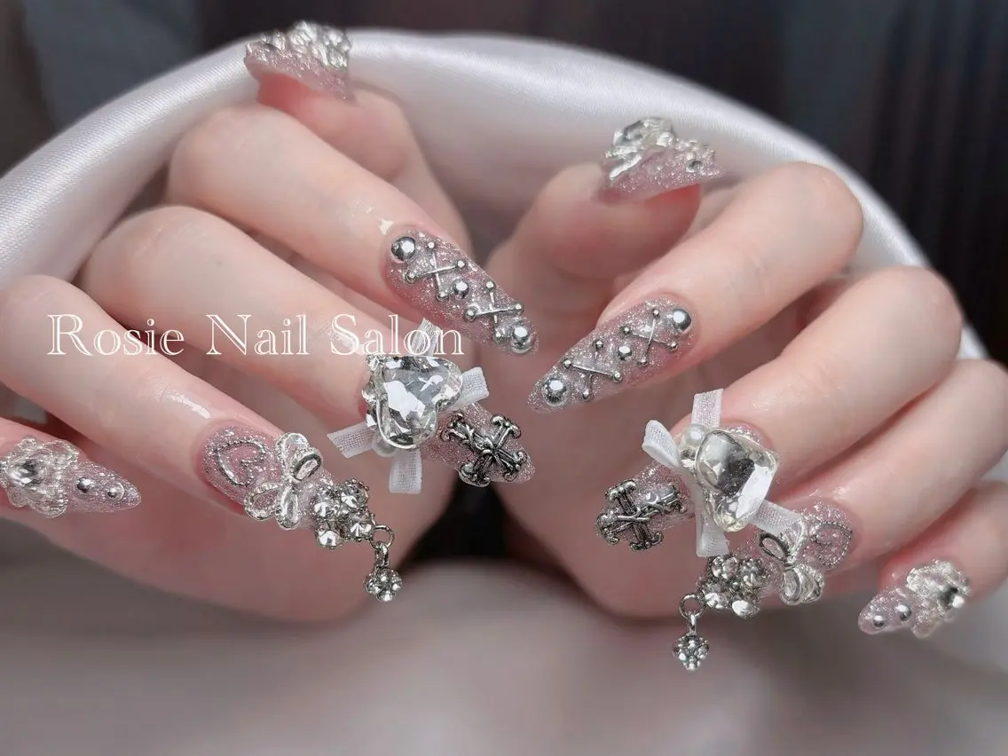 ネイル Rosie Nail サロン南越谷のネイルデザイン
