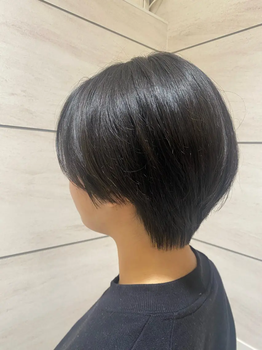 ショート ハンサムショート ショートヘア カット 仲宗根 美鈴のヘアスタイル