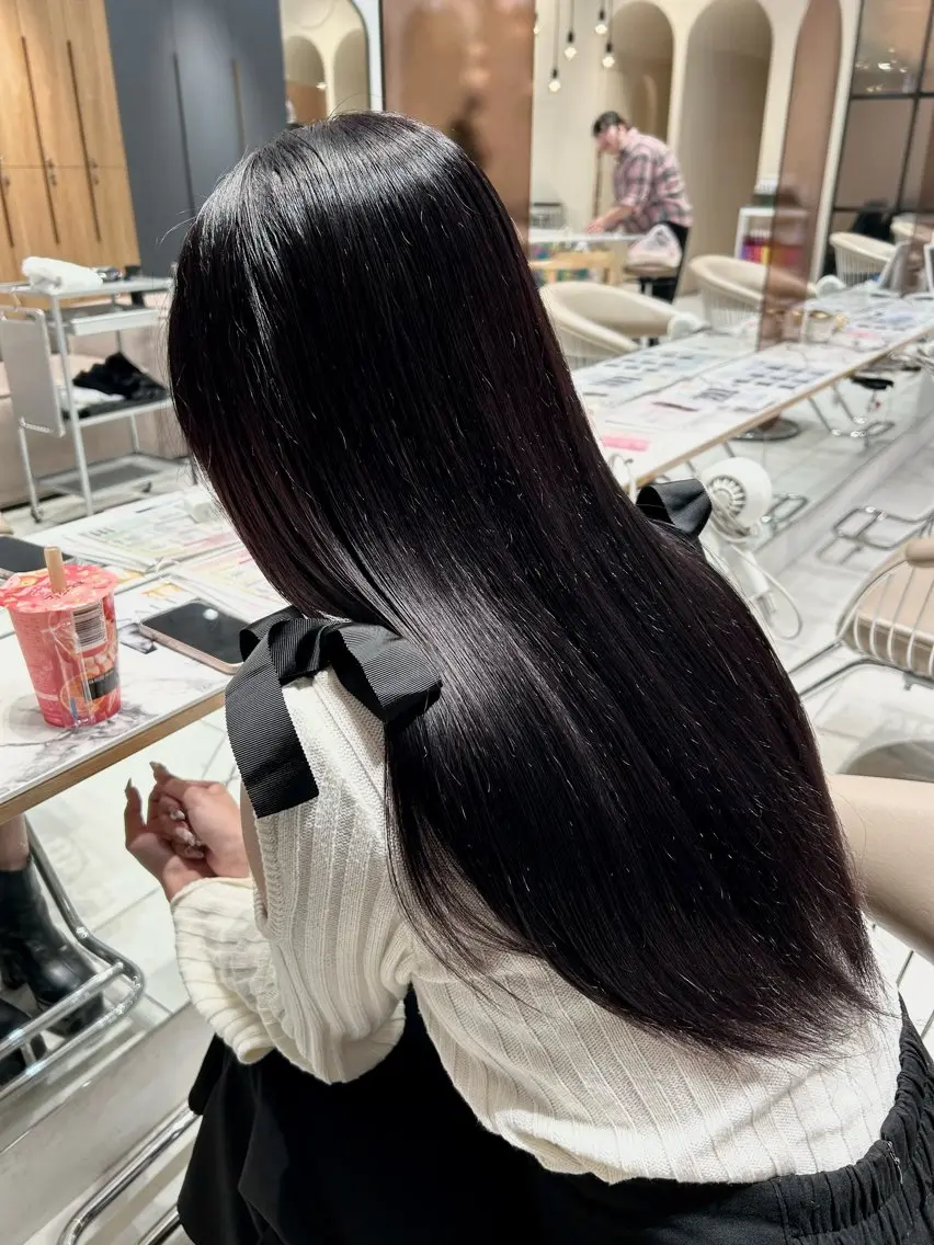 ロング トリートメント 透明感カラー🌱 🌟アキト🌟のヘアスタイル