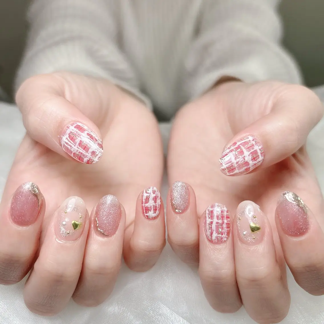 ネイル 成人式 ジェルネイル ロングネイル マグネットネイル ミディアムネイル ハンドネイル MoMoA Nail ネイル長さ出し専門店のネイルデザイン