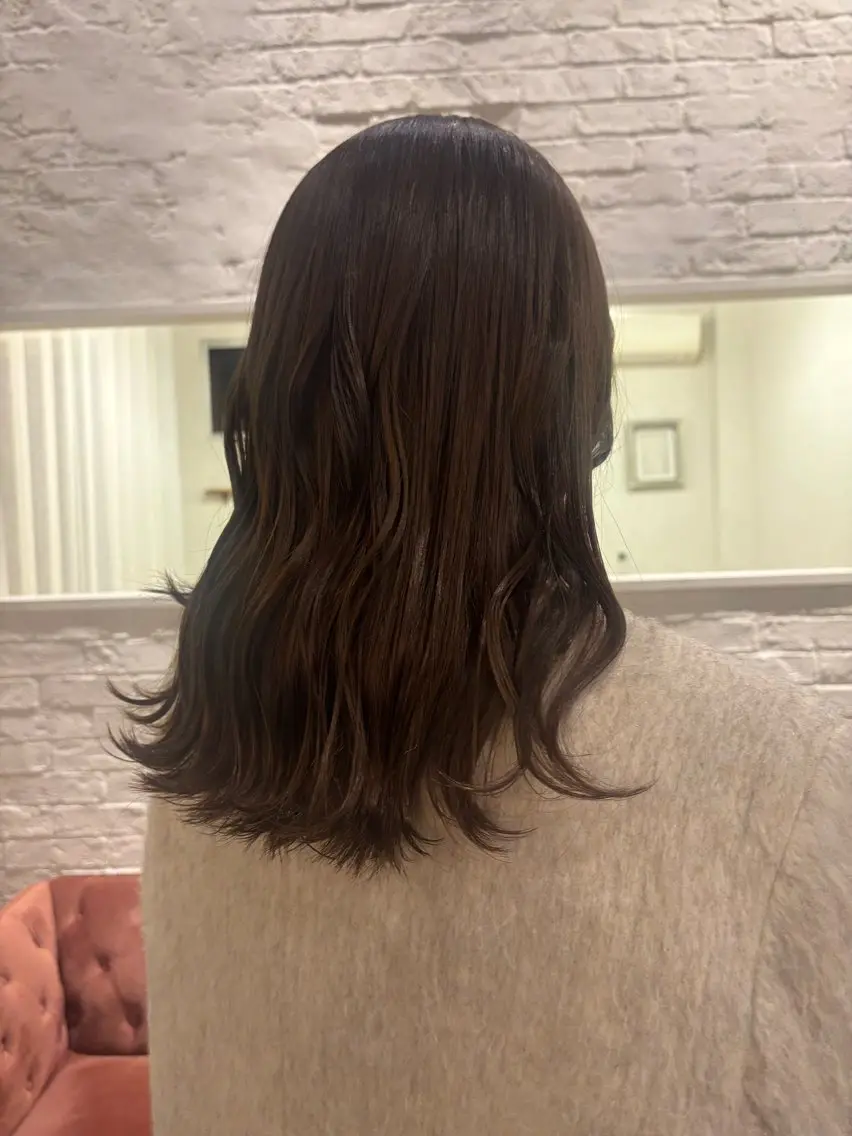 セミロング RosierBleu 中山のヘアスタイル