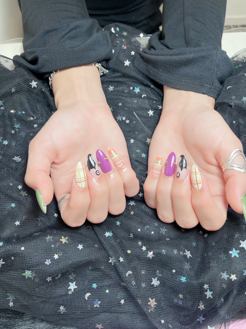 ネイル 韓国ネイル マグネットネイル 持ち込み ニュアンスネイル シンプルネイル ハンドネイル Huyn Nail Shinjyukuのネイルデザイン