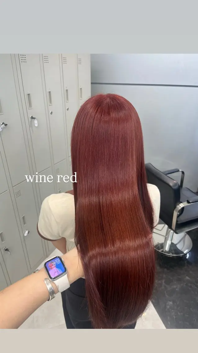 ロング カラー ヘアアレンジ ブリーチ ダブルカラー ブリーチなしカラー レッドカラー 韓国風ヘア ヘアカラー トリートメント ヘアセット ハイトーン/透明感 髪質改善/rinaのヘアスタイル