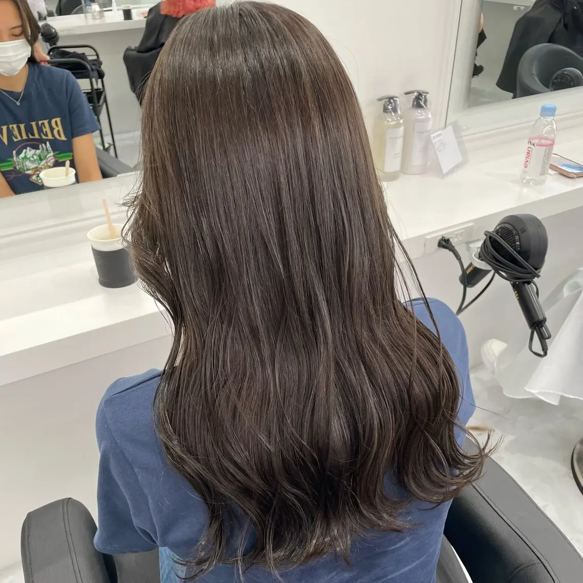 セミロング カラー カット ヘアカラー トリートメント ヘッドスパ 🪞韓国🤍大人っぽ 艶髪🤍FRUITSのヘアスタイル