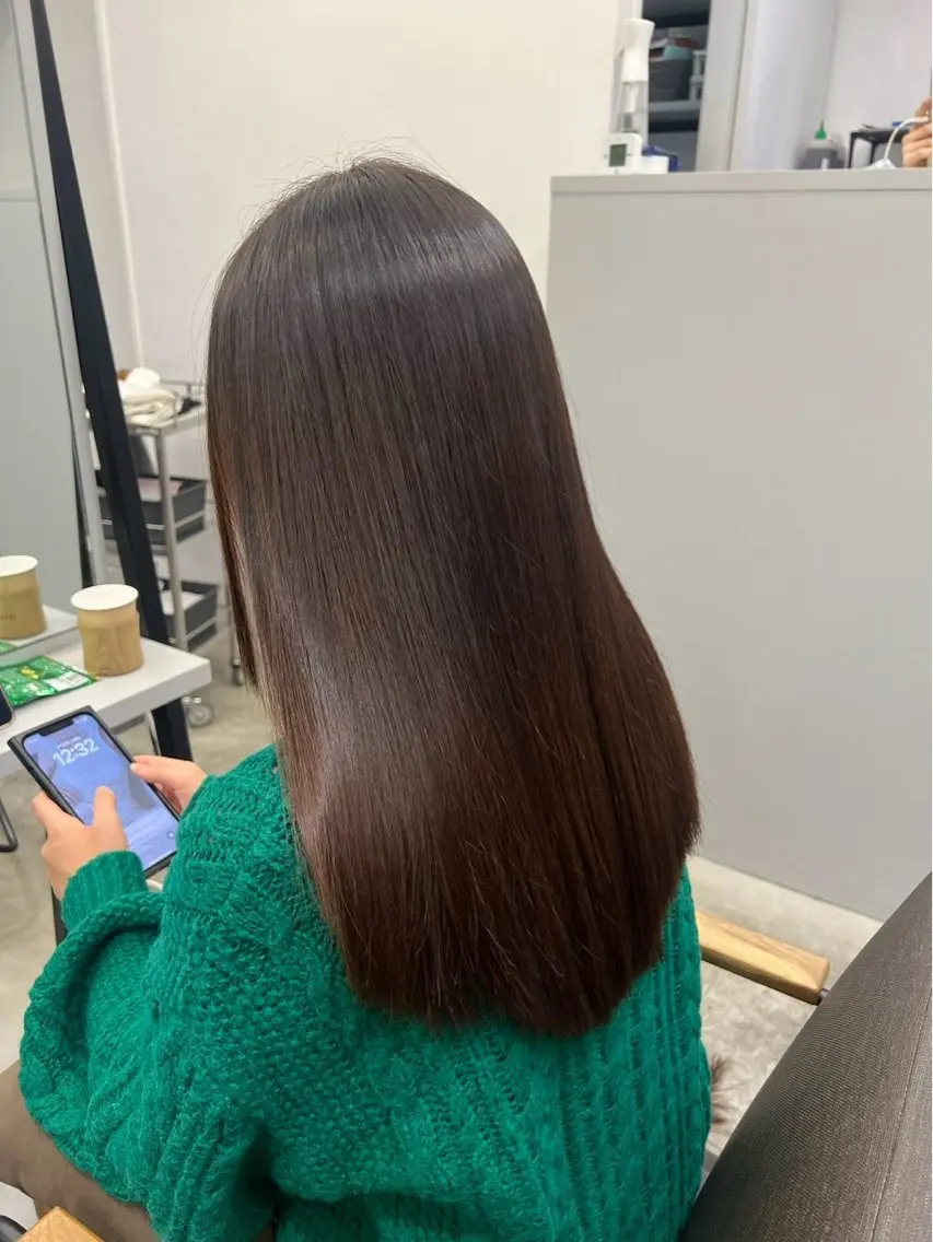 ロング パーマ 髪質改善 レイヤーカット 縮毛矯正 トリートメント 酸性ストレート 縮毛矯正 🍒モテ暖色カラー × うる艶✧ ゆなのヘアスタイル