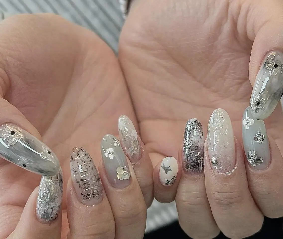 ネイル ハンドネイル 🎀 NaNa_nailのネイルデザイン