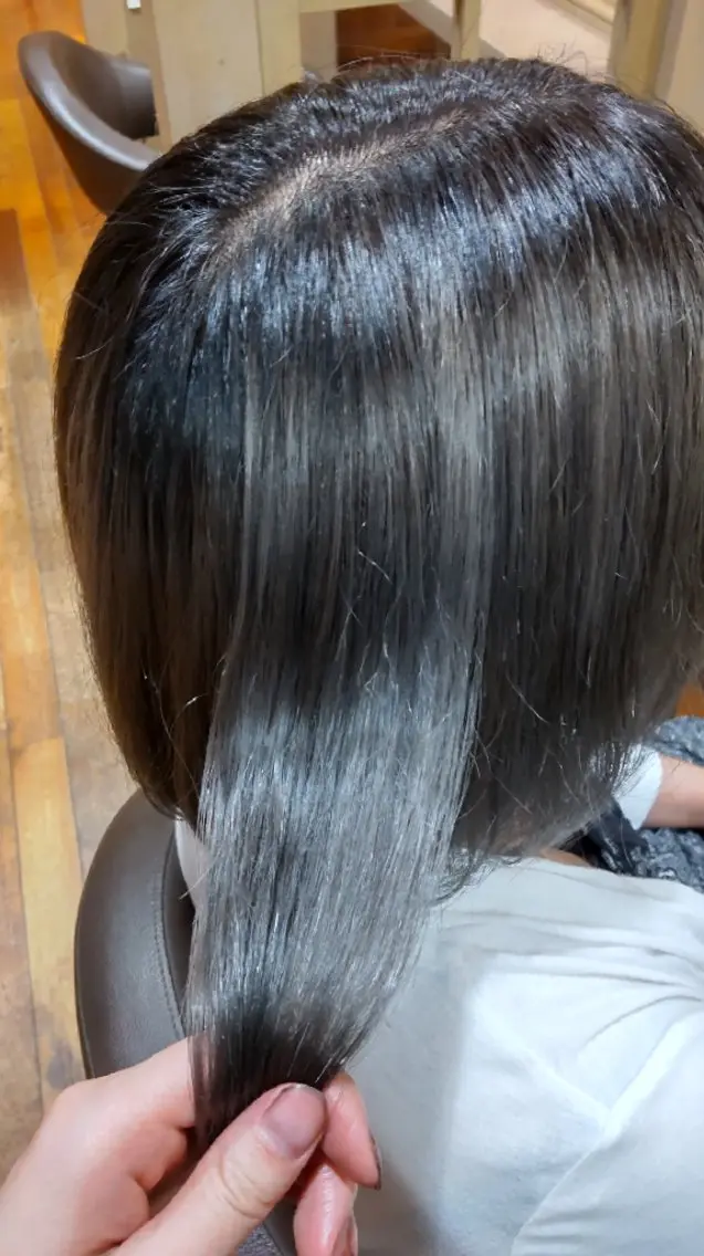 ショート カラー デザインカラー もり はなののヘアスタイル