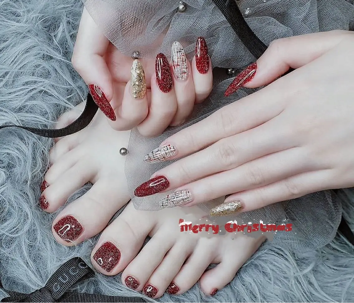 ネイル 冬ネイル クリスマス リボン、ガーリー パーツ放題専門店のネイルデザイン