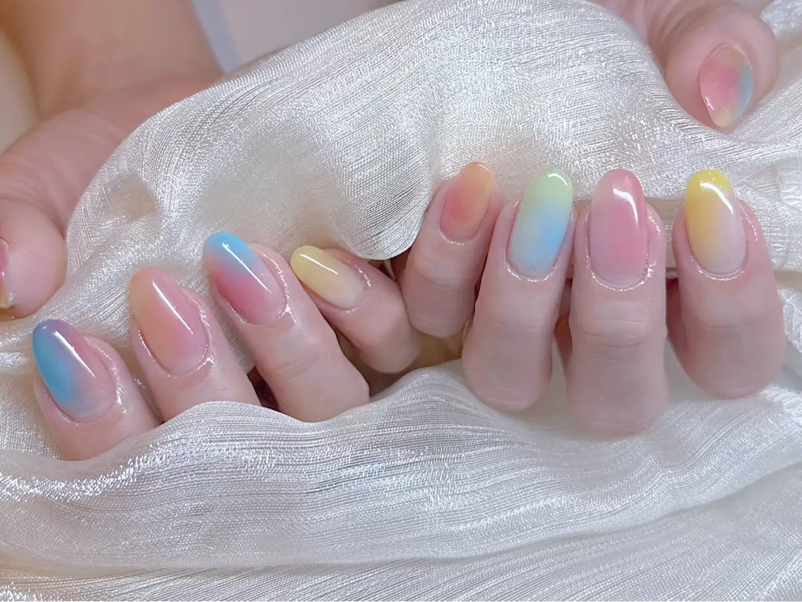 ネイル アートネイル 韓国ネイル 水色 ロングネイル マグネットネイル ハンドネイル ハンドケア Demure Momo銀座店のネイルデザイン