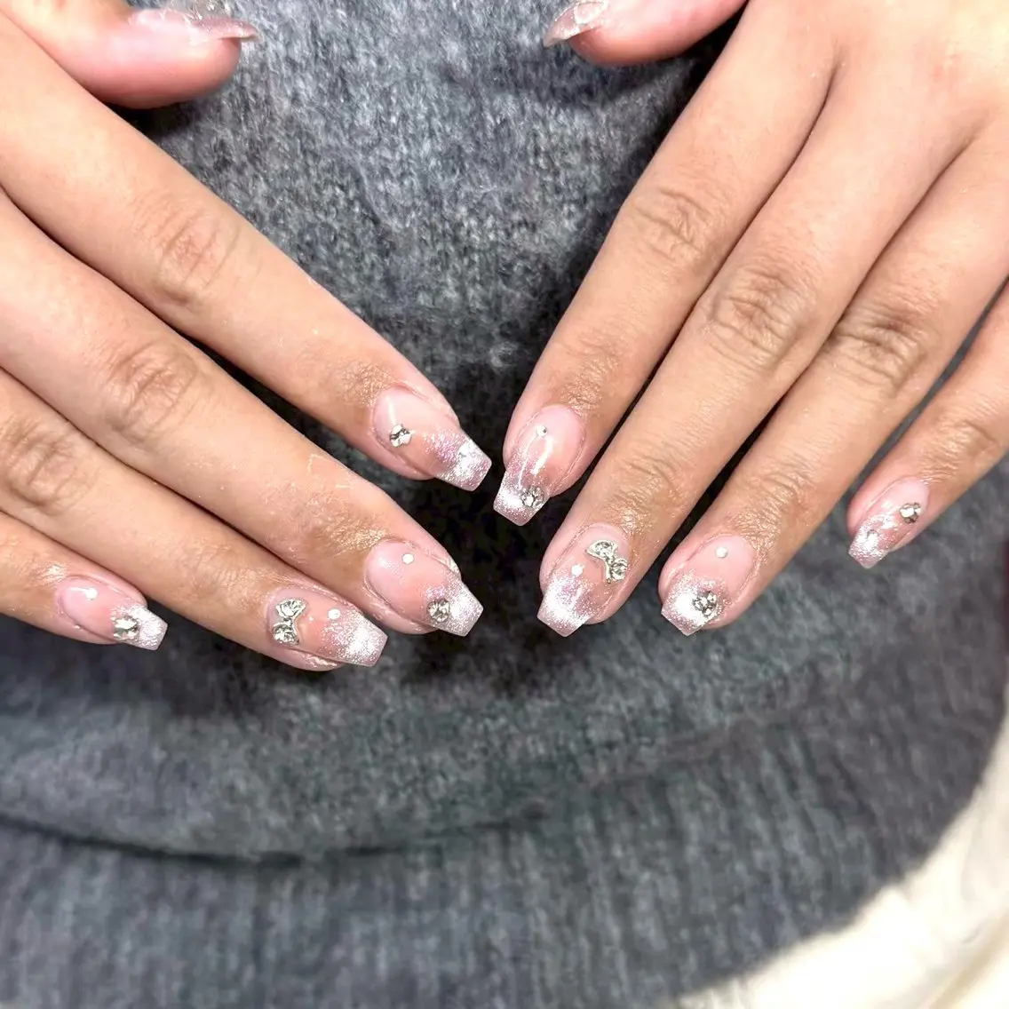 ネイル ハンドネイル LAVISH momoneのネイルデザイン