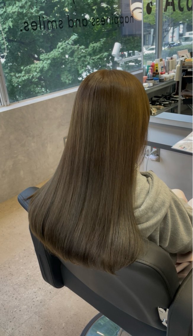 ロング カラー ベージュカラー 透明感カラー オリーブベージュ nana🎀/ 縮毛/ヘアカラー💖のヘアスタイル