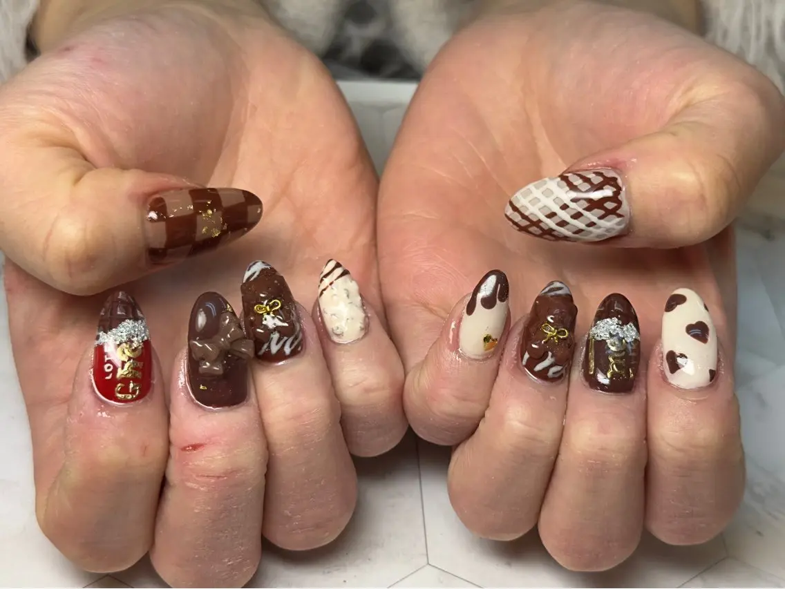 ネイル Queennail 北堀江AYAのネイルデザイン
