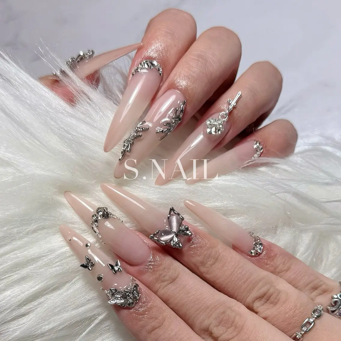 ネイル ハンドネイル S.NAIL Suuのネイルデザイン
