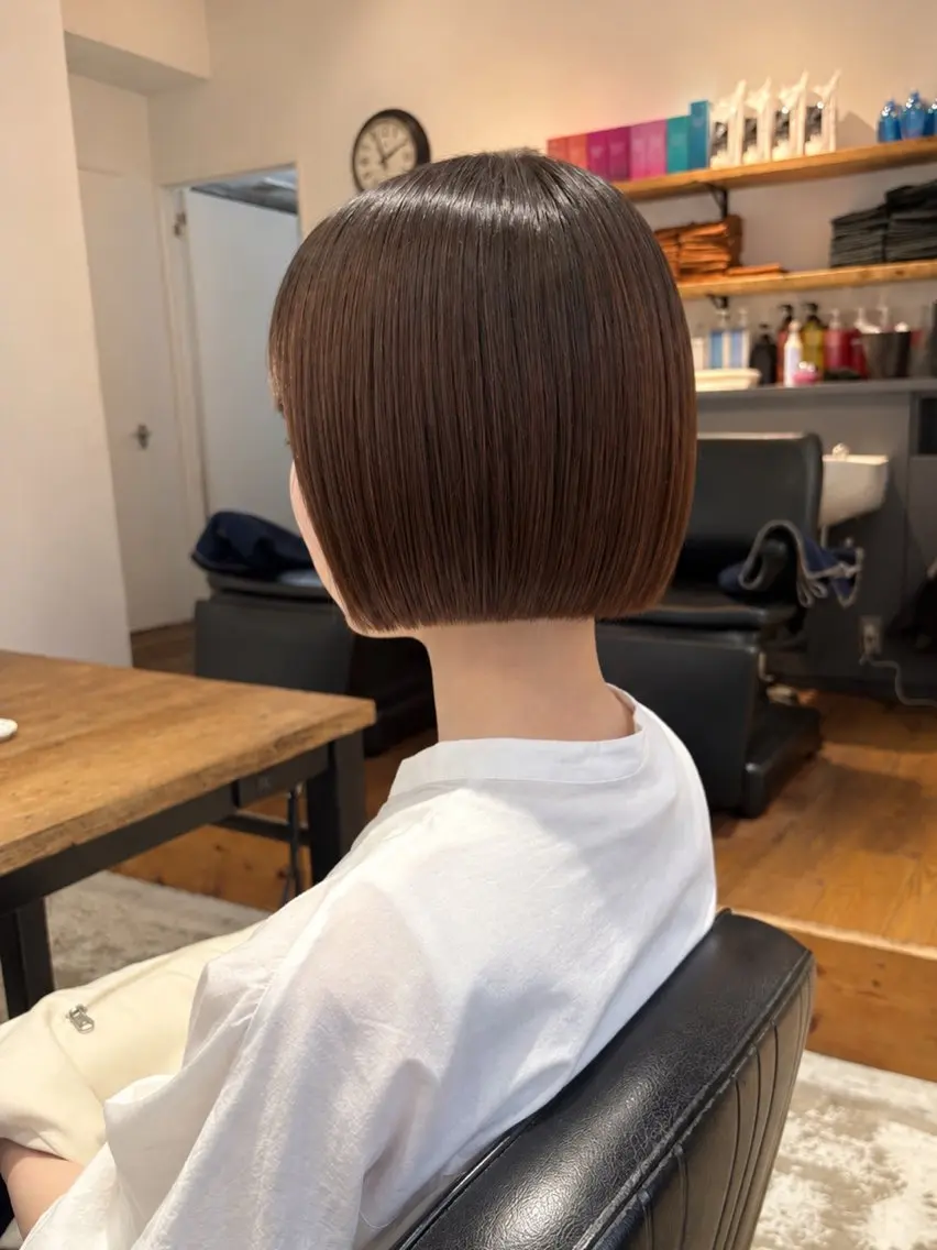 ミディアム カット ヘアカラー トリートメント 関 桃萌果のヘアスタイル