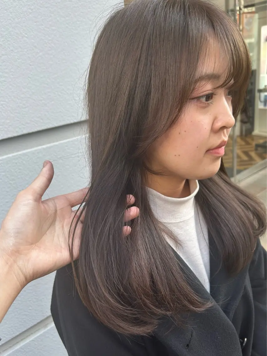 💫大人気💫顔周りカット+カラー+トリートメントの写真