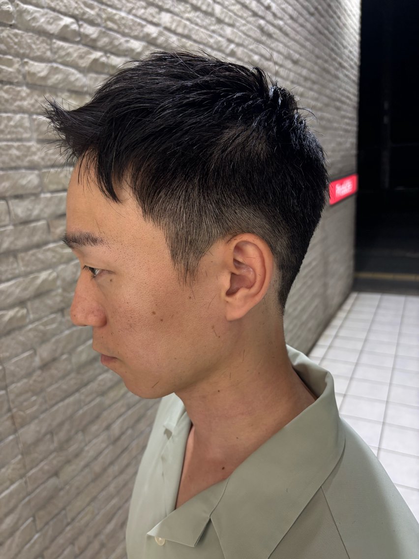 ショート メンズ 【メンズ特化】セン ターパート/保坂太一のヘアスタイル
