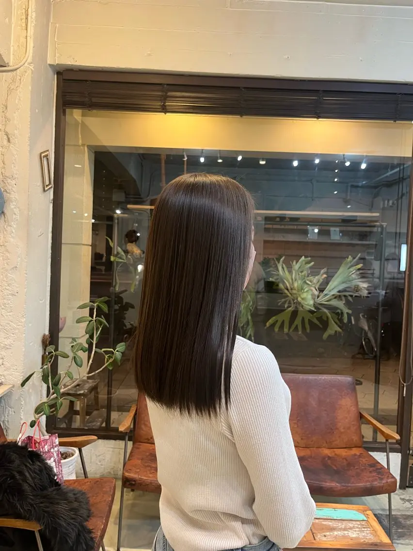セミロング カラー ブリーチ 透明感カラー ブリーチなしカラー 三浦 ふたばのヘアスタイル