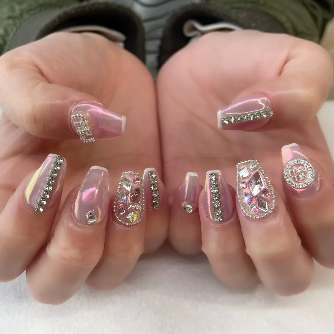 ネイル ハンドネイル 💎🐰 saki. m 🐰💎のネイルデザイン