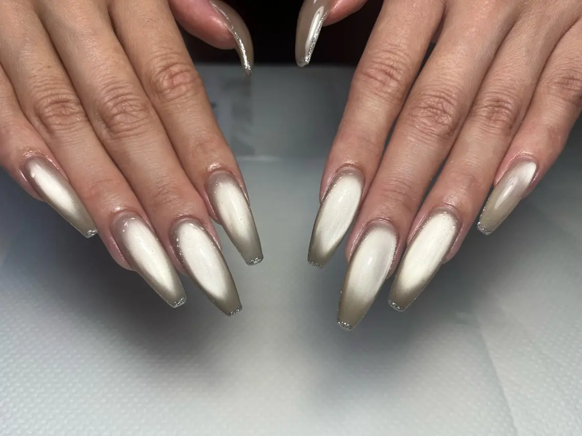 ネイル アートネイル フレンチネイル 韓国ネイル ワンホンネイル ハンドネイル 心斎橋Mione nail salonのネイルデザイン