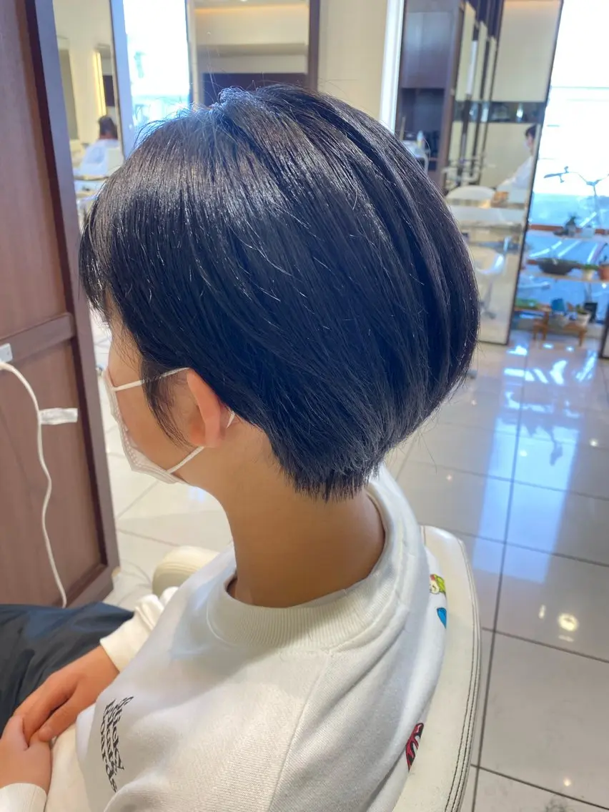 ショート ショートヘア 内山 歩美のヘアスタイル