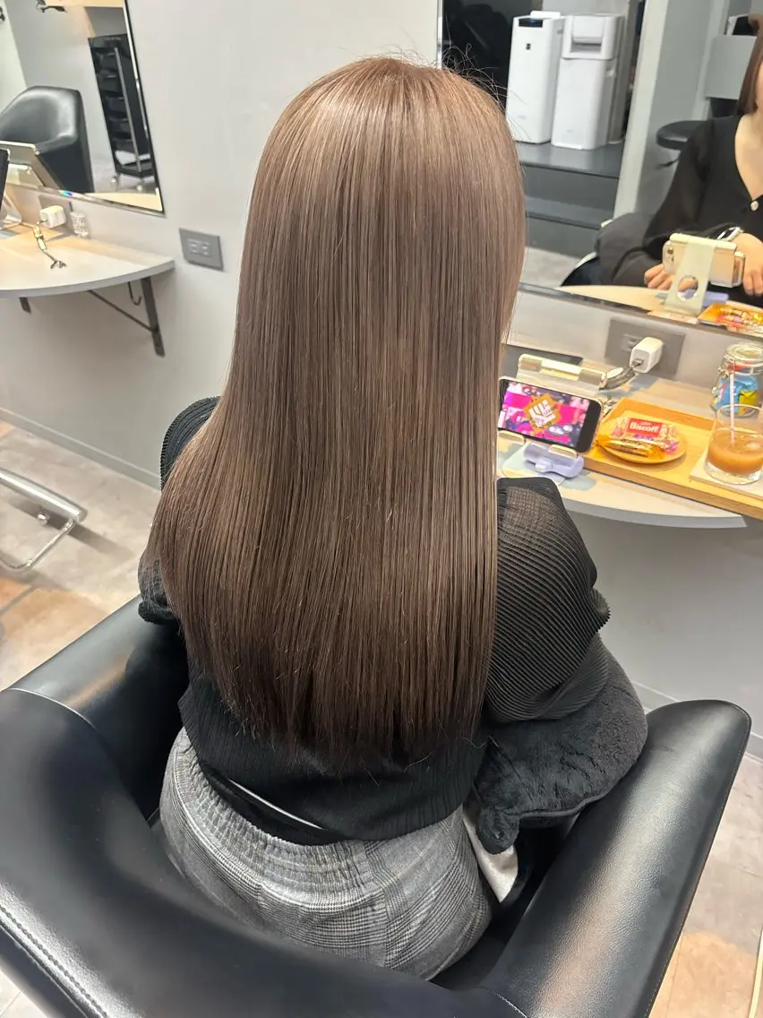 セミロング カラー ダブルカラー きよはらちさき🍑 柔らかカラー🌱🫧のヘアスタイル