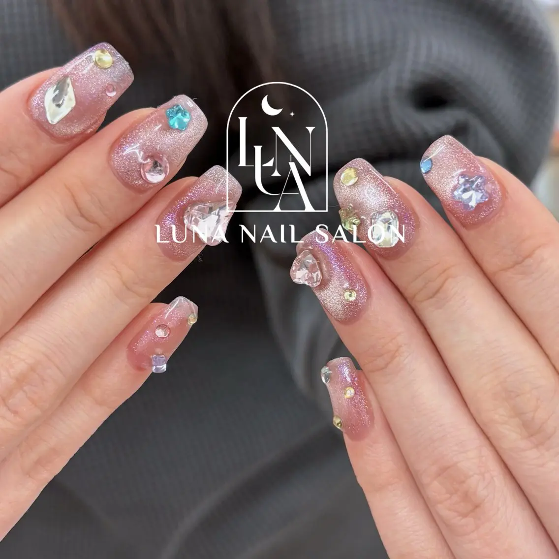 ネイル アートネイル フレンチネイル ジェルネイル ガラスフレンチ 韓国ネイル ハンドネイル ハンドケア LUNA Nail salon💕のネイルデザイン