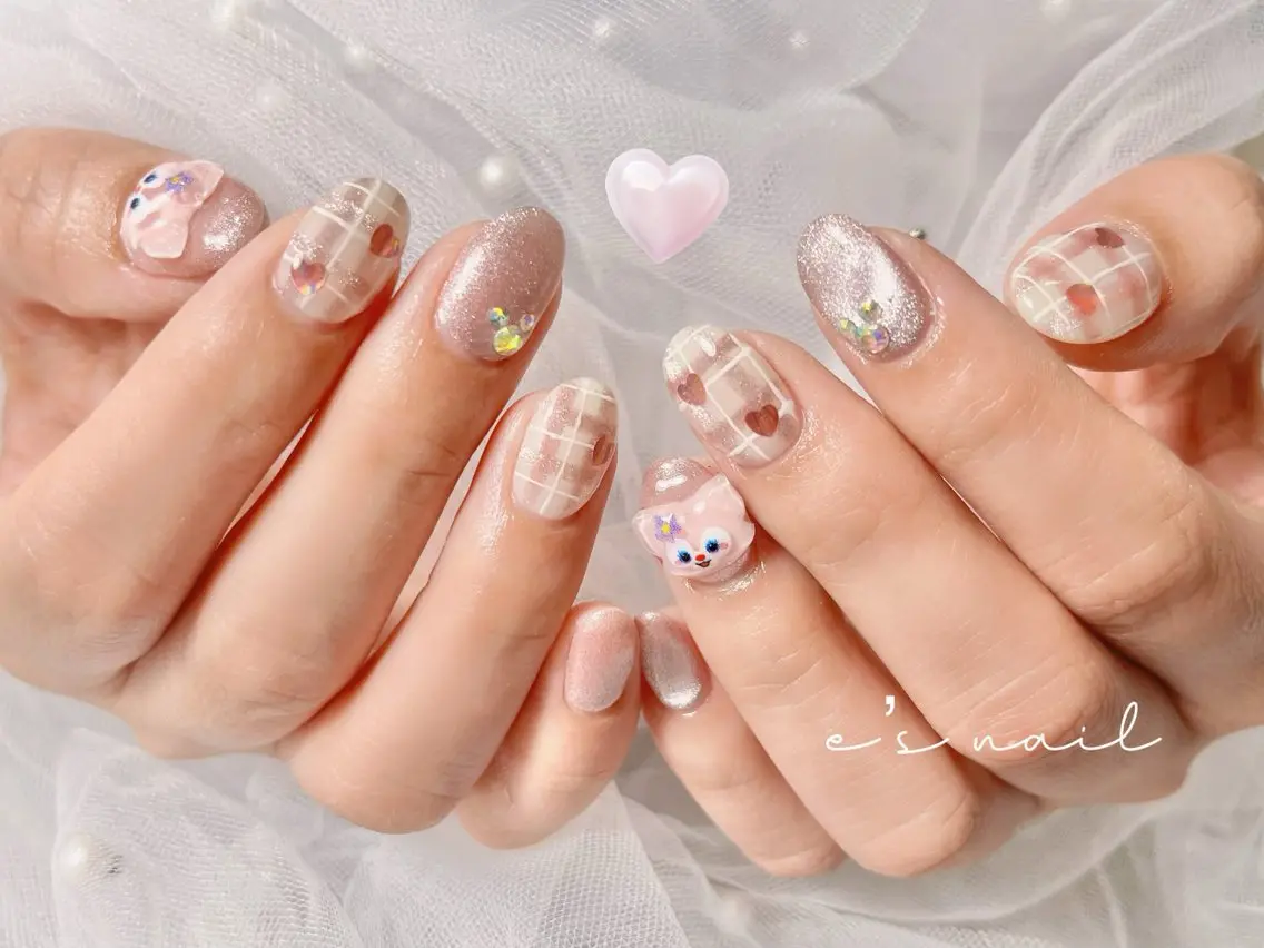 ネイル ハンドネイル ハンドケア e’s nail Lumièreのネイルデザイン