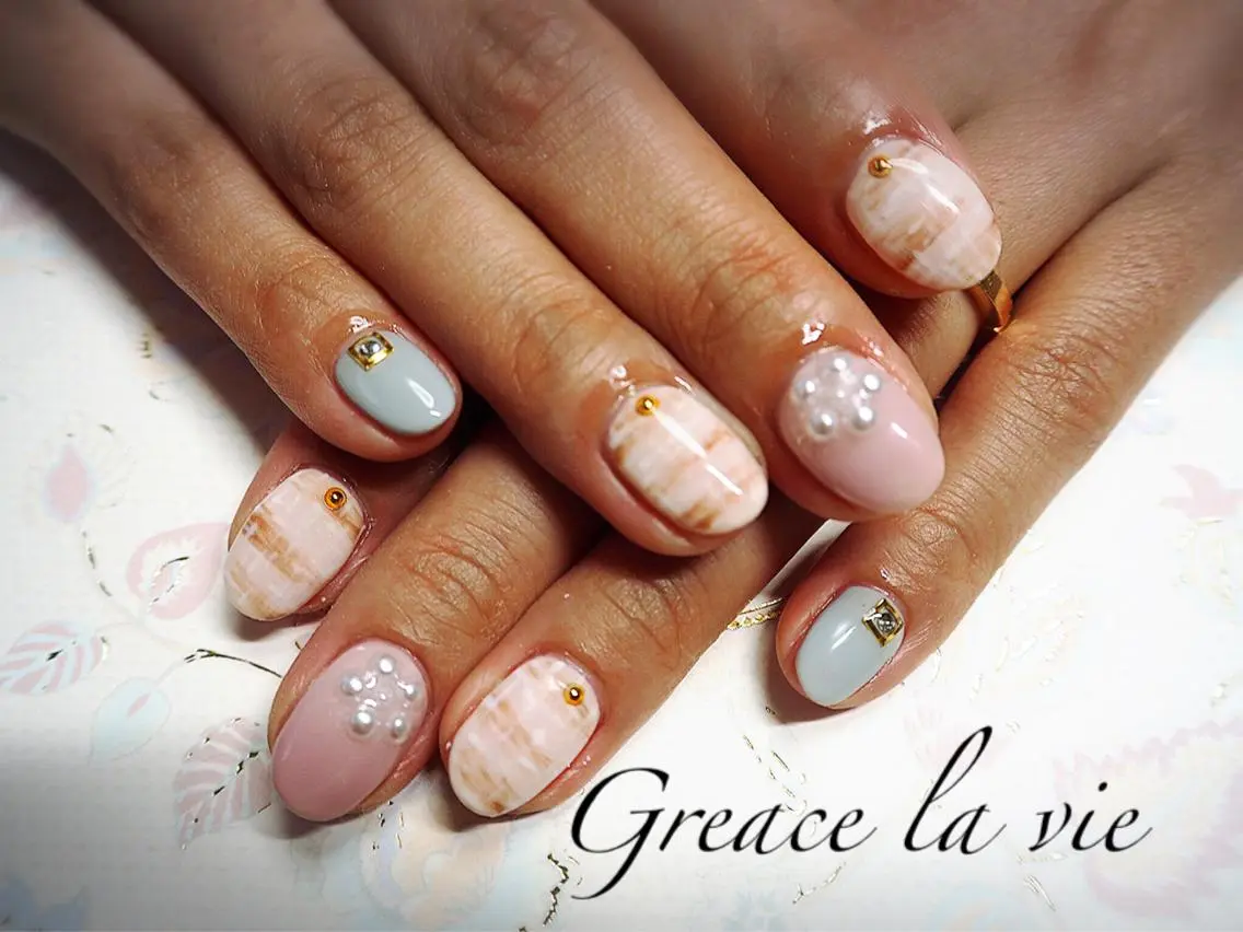 ショート ネイル ツイードネイル Greace  la vieのネイルデザイン