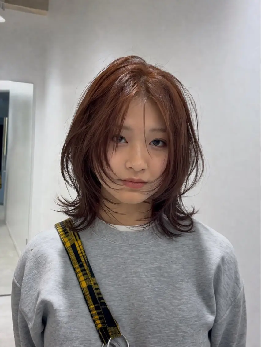 ミディアム レイヤーカット ヘアカラー 藤沢ハイトーン✨/ 似合わせカラー/魁心のヘアスタイル
