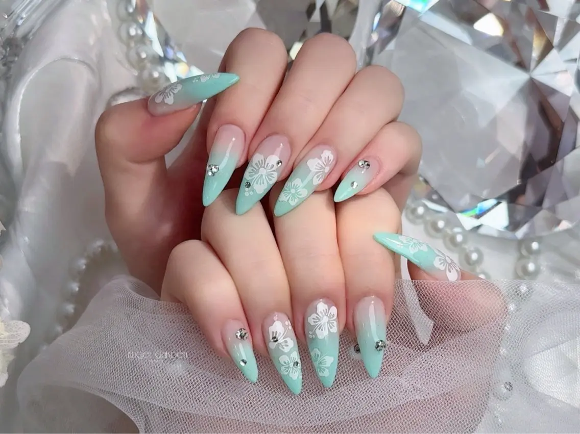 ネイル ハンドネイル Angel Garden 青山のネイルデザイン