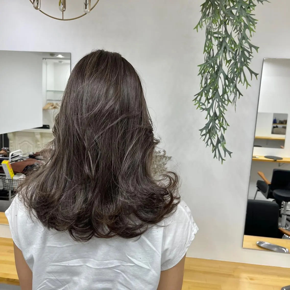 ミディアム ミディアムパーマ アッシュ ボブ ハイライト 似合わせカット カット ヘアカラー トリートメント Lino by hoNuaのヘアスタイル