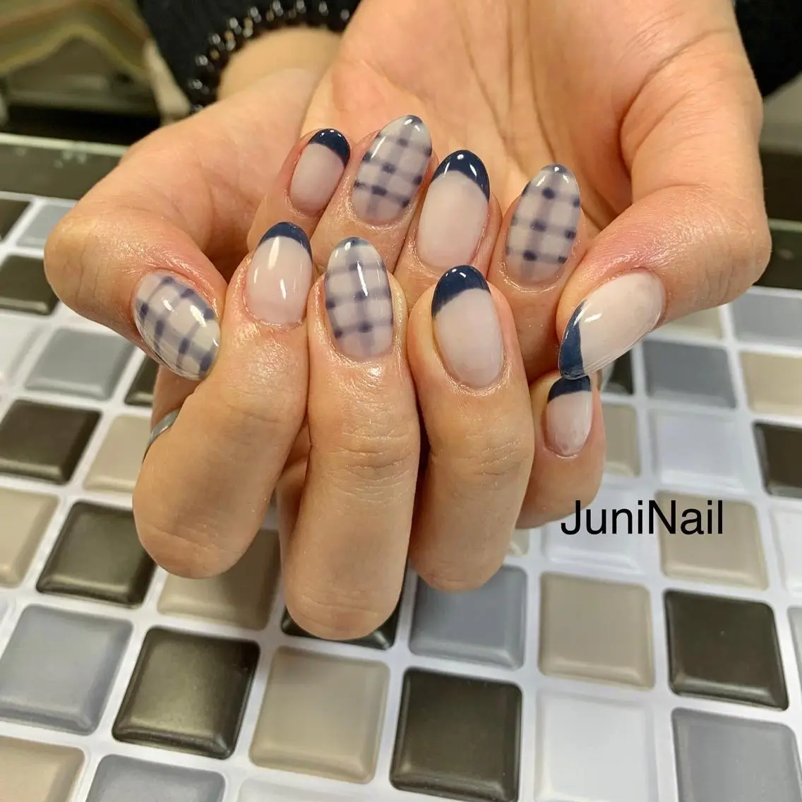 ネイル オーロラネイル クリアネイル 成人式 フラッシュネイル フレンチネイル ハンドネイル JuniNail 주니네일🇰🇷suのネイルデザイン