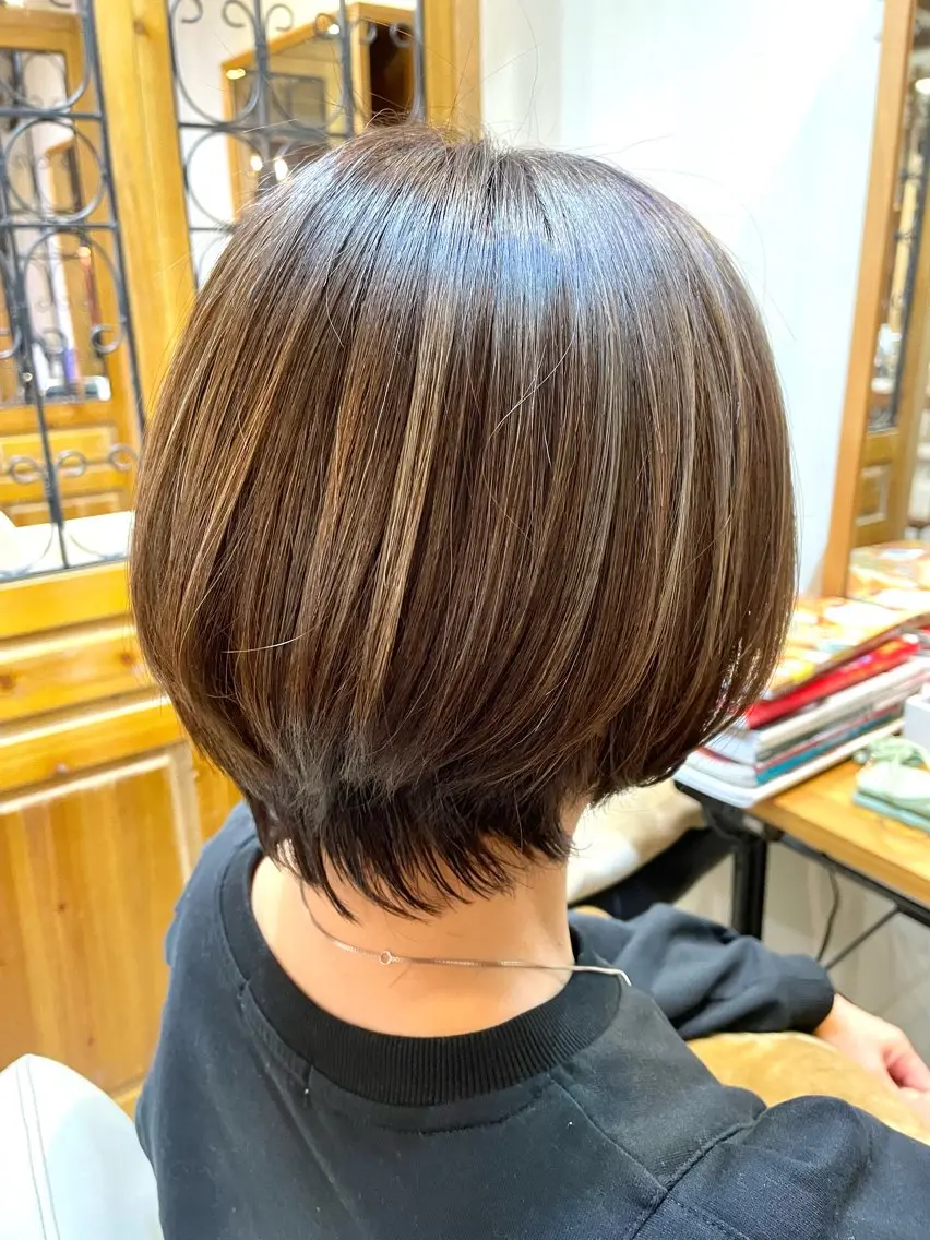 ショート ショートボブ ボブ ハイライト ショートヘア 山木 裕子のヘアスタイル