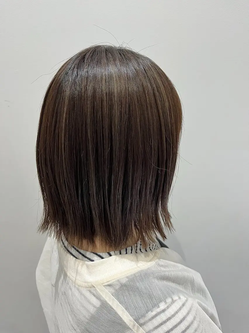 ショート カラー ハイライトカラー ハイライト カット ヘアカラー トリートメント 山本 佳奈のヘアスタイル